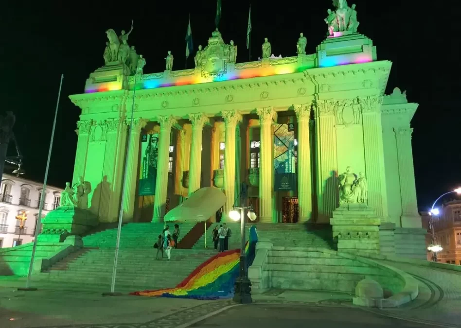 “Prazer” e “Desconforto” na ALERJ no Dia do Orgulho LGBT+